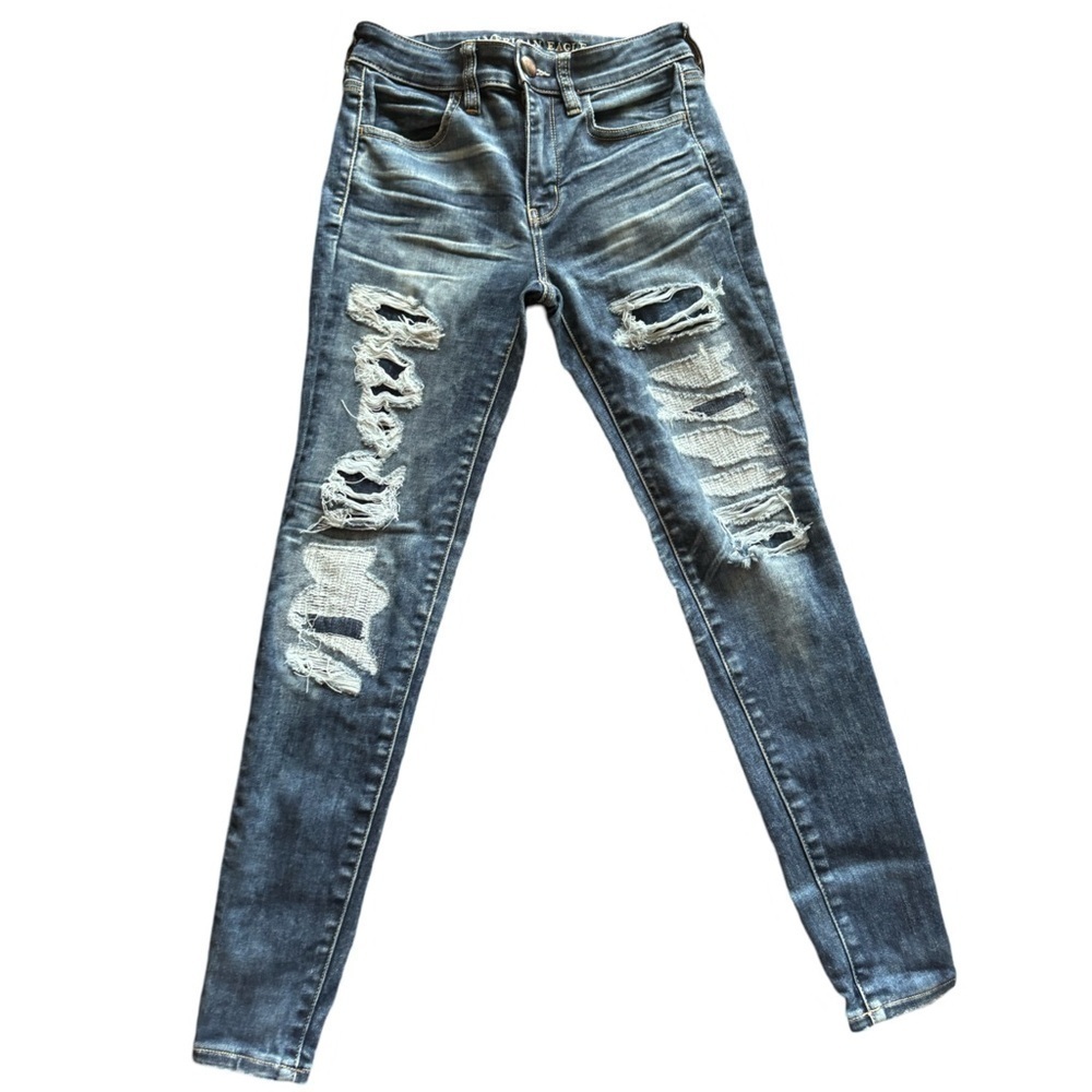 AMERICAN EAGLE Women’s High Rise Distressed Jegging